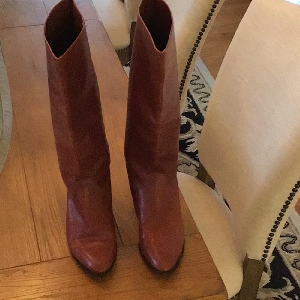 Women's Tall Brown Leather Boots - Classic Style